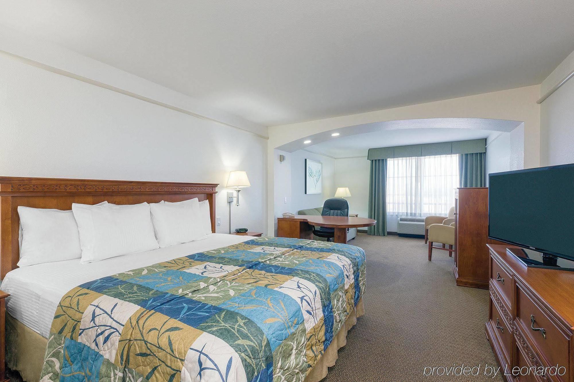 Hotel La Quinta By Wyndham Santa Clarita - Valencia 3*